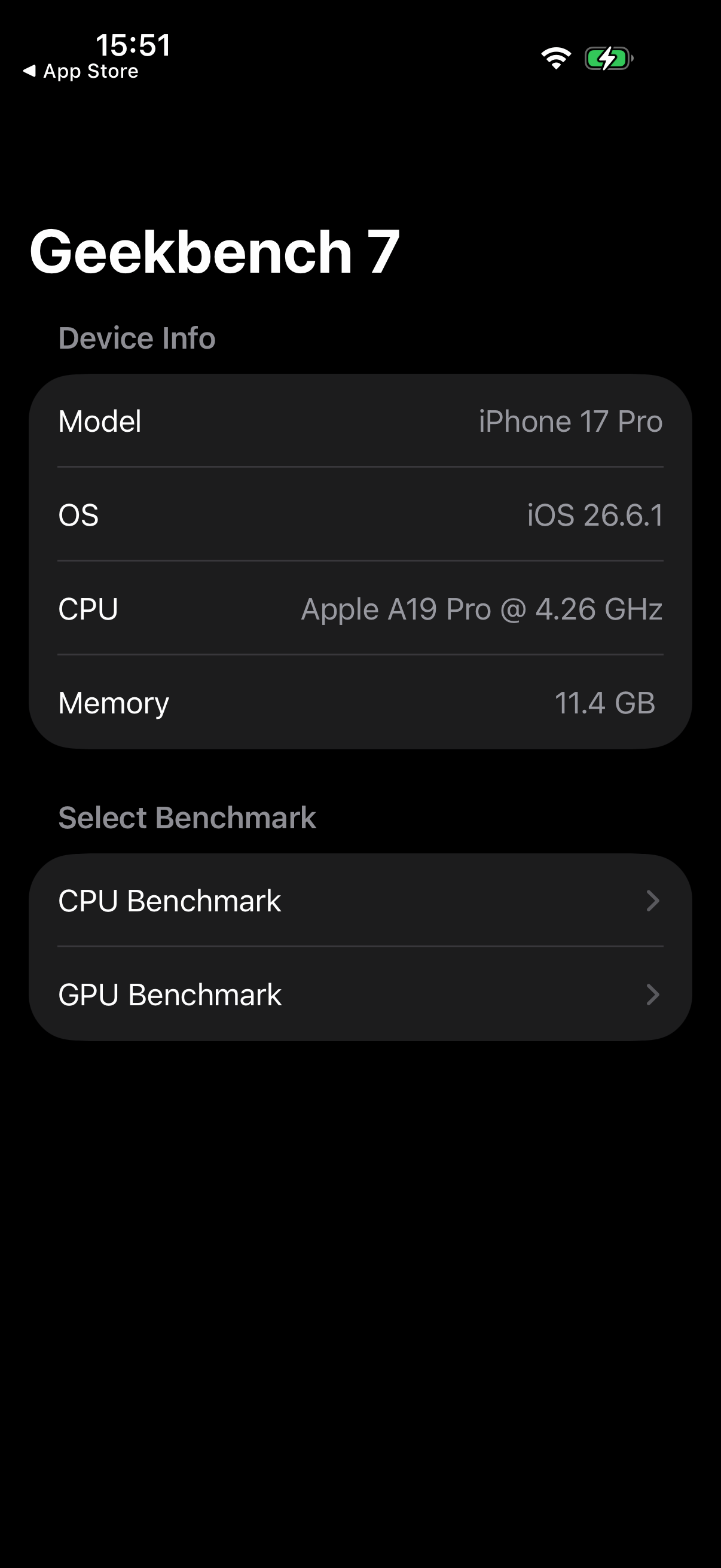 iPhone 17 ProのGeekbench 7.1.0 Device InfoにMemory 11.4 GBと表示された実機画面